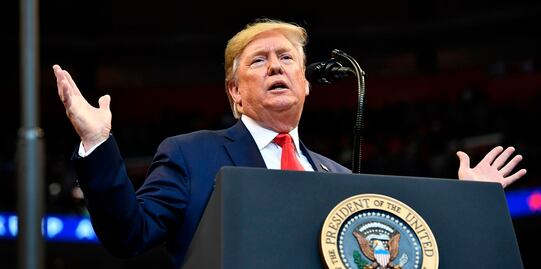 El 'muro invisible' de Trump que limita la contratación  de extranjeros 