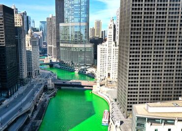 Fotos: Pintan de verde el Río Chicago por el Día de San Patricio
