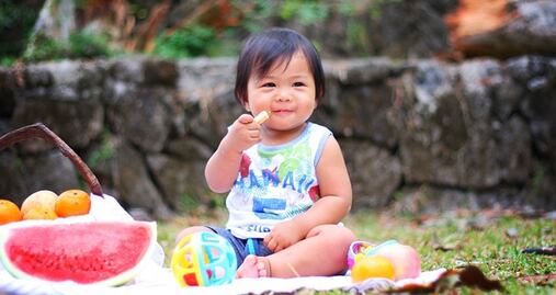 ¿Qué hacer para que los niños prueben nuevos alimentos?