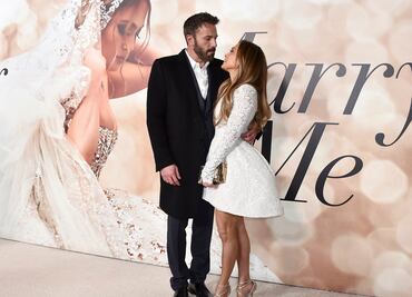 Jennifer Lopez cambia su apellido tras casarse con Ben Affleck y le dedica carta