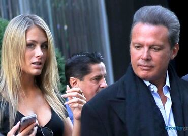 La novia de Luis Miguel luce figura tonificada con short deportivo