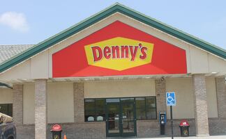 Latino demanda a restaurante de Florida tras contraer hepatitis