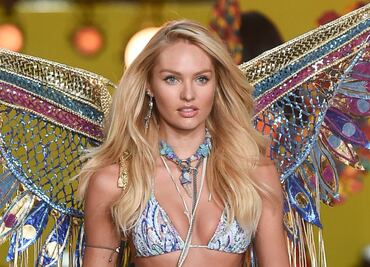 El vestido braless con el que Candice Swanepoel impuso tendencia en redes
