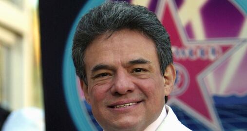 Hijo de José José exige autopsia del cadáver de su padre