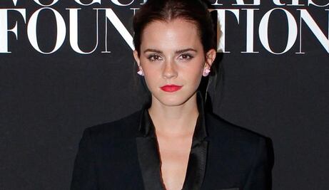 Emma Watson luce minivestido floreado para fiesta en Los Ángeles