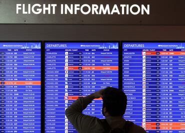 Se paralizan los vuelos en Estados Unidos; miles de vuelos retrasados por falla informática