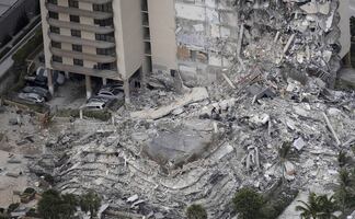 Video. Se derrumba edificio de 12 pisos en Miami; hay 51 desaparecidos 