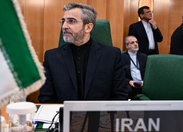 Irán pide no sobrevolar su espacio aéreo por “maniobras militares”