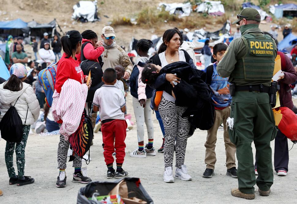 Migrantes en campamento en San Diego, California. Mario Tama/Getty Images/AFP