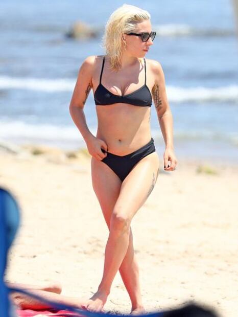 Lady Gaga deslumbra con bikini en Los Hamptons