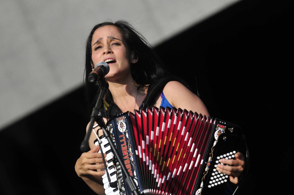 Julieta Venegas se presentará gratis en el Zócalo de la Ciudad de México: fecha, hora y artistas invitadas. Foto: EFE/Sáshenka Gutierrez
