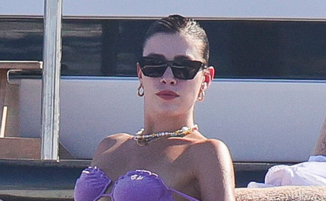 La hija de Luis Migue y Danilo Díaz Granados fueron captados en un yate en Ibiza. Foto: The Grosby Group