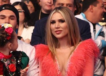 Esposa del 'Canelo' Álvarez da cátedra de estilo de cómo lucir un vestido de princesa en pleno embarazo