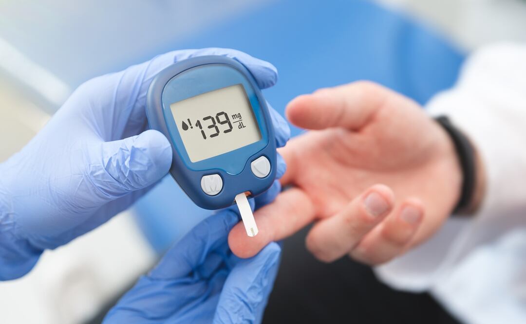 Científicos mexicanos crean tecnología para detectar el daño renal y mejorar los niveles de glucosa. Foto: iStock-simpson33