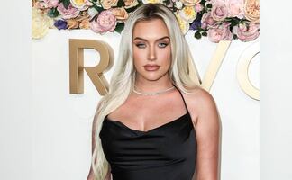 Amiga de Kylie Jenner se une a la tendencia del verano con un bikini cut out