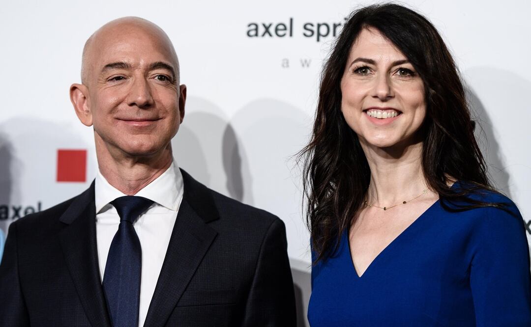 Jeff Bezos tuvo a sus herederos con Mackenzie Scott, la novena mujer más rica del mundo. Foto: EFE