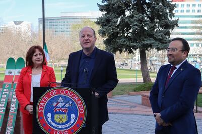Gobernador de Colorado fortalece alianzas comerciales con México en medio de aranceles de Trump