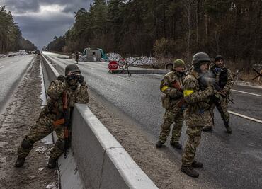 Nueva columna rusa avanza hacia Kiev, alerta Estados Unidos