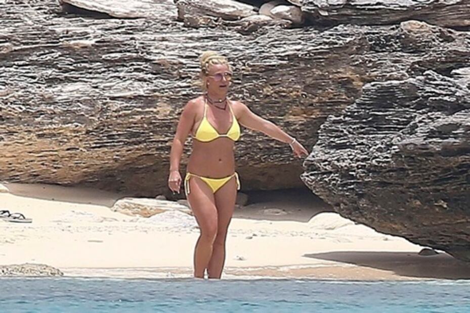 Britney Spears deslumbra con 'bikini body' en las Islas Turcas y Caicos