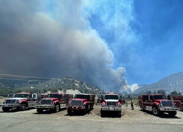 Crece incendio forestal en California en medio de temperaturas extremas