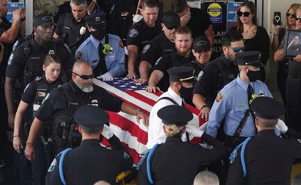 Joven de 18 años es acusado de matar a disparos a un agente de policía