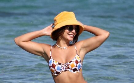 Vanessa Hudgens y el bikini rojo con el que ‘enamoró’ en la playa