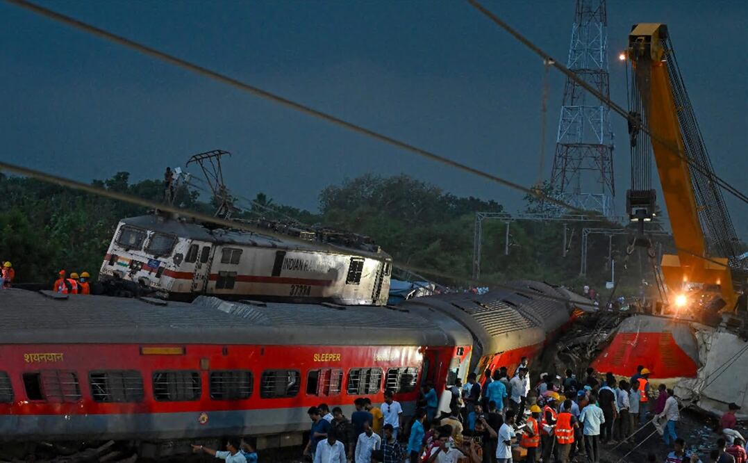 El peor accidente de tren del siglo XXI en la India deja 261 muertos y 900 heridos. Foto AFP