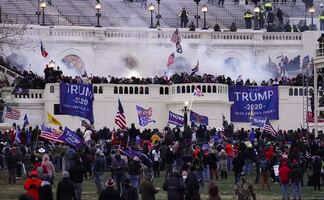 Washington demanda a grupos ultraderechistas por asalto a Capitolio