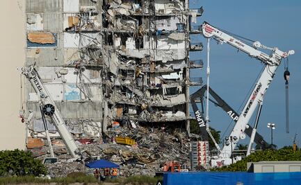 Familia recibe llamadas desde departamento colapsado en Miami