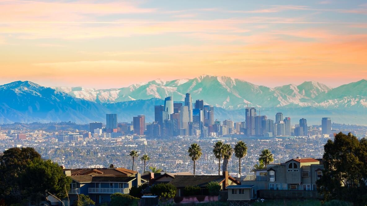 Los Angeles panorama/ iStock/Larry Gibson
