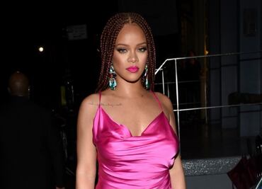 Rihanna 'enciende' Instagram con sesión en bikini