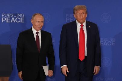 Putin se burla de "conspiraciones" de Trump tras reunión con Norcorea y China