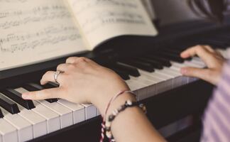 Ofrecen beca para estudiar música en universidad de Kansas