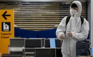 Nueva York pide a aerolíneas que vuelan desde Reino Unido hacer pruebas Covid