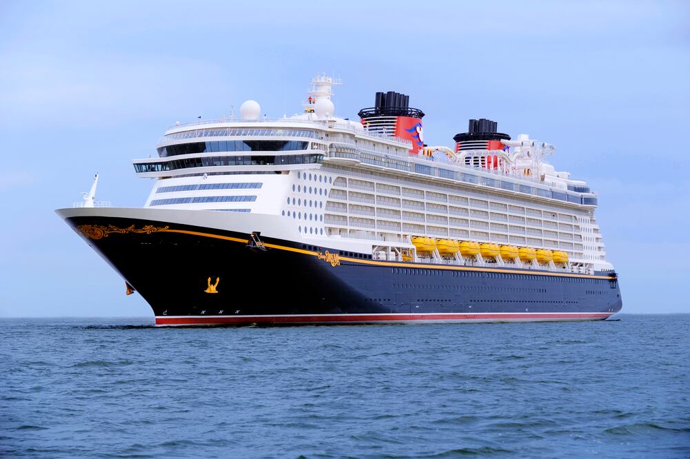 ¿Qué tan grave es el brote de norovirus que obligó al CDC a intervenir en un crucero? DISNEY DREAM. Foto: Cortesía Disney Cruise Line