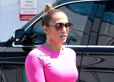 Jennifer Lopez cautiva Miami con figura atlética en leggings