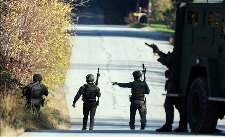 Búsqueda del autor de tiroteos en Maine se centra en el río, junto al que apareció su auto
