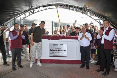 Edson Álvarez regresa a su natal Tlalnepantla y reinaugura deportivo donde jugaba de niño. FOTOS