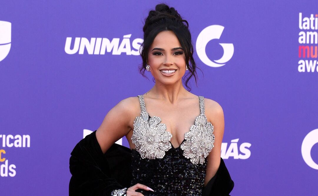 Becky G brilla en la gala de los Latin American Music Awards. Foto: AFP