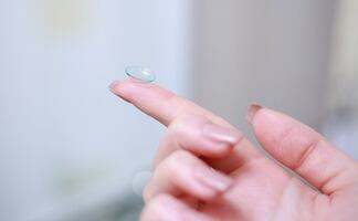 ¿Es bueno utilizar lentes de contacto durante el brote de coronavirus?