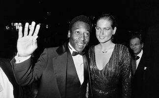 Pelé: tres esposas, siete hijos y una vida de telenovela con éxitos y escándalos