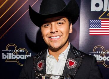 Christian Nodal se va de México; llega a Estados Unidos para disfrutar lujos