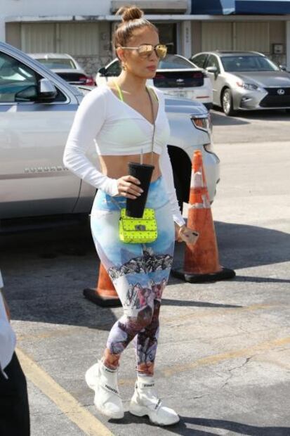 Jennifer Lopez arrasa con leggings en gimnasio en Miami