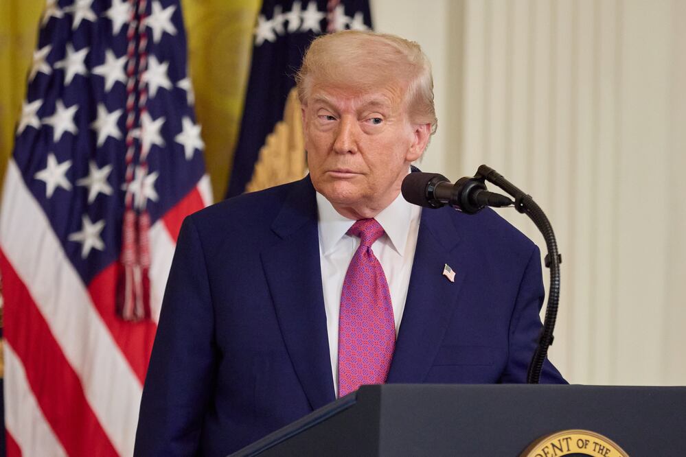 Juez bloquea indefinidamente el veto de Trump a los estudiantes extranjeros en Harvard. EFE/EPA/ALLISON DINNER