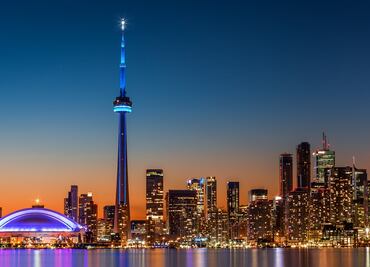 Tres edificios icónicos de Toronto que debes conocer en tu viaje