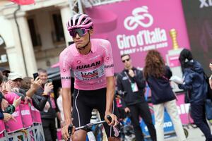 Isaac Del Toro sigue líder en el Giro de Italia ¿Se puede ver la carrera en México?
