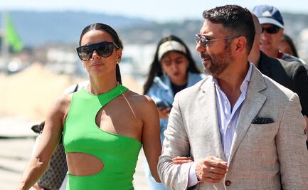 Eva Longoria arrasa en Cannes con un vestido 'cut out' al estilo braless