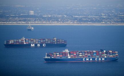 Continúa crisis en puertos del mundo; en riesgo suministros para Navidad