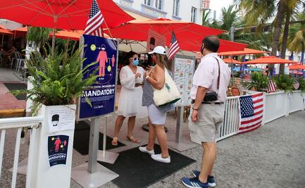 Por Delta, CDC recomendarán a vacunados usar cubrebocas en interiores