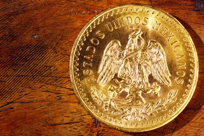 Piden hasta 100 mil pesos por centenario de oro mexicano de 50 pesos
